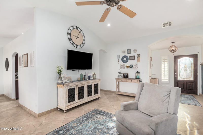 11402 44th St, Phoenix, AZ 85044