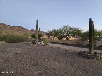 11404 38th Ave, Laveen, AZ 85339