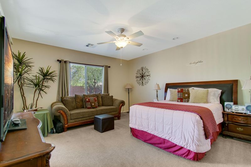 11405 E Starkey Cir, Mesa, AZ 85212