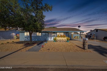 11409 57th Dr, Glendale, AZ 85304