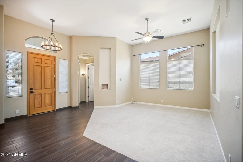 1141 E Tuckey Ln, Phoenix, AZ 85014