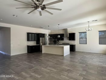 1141 La Mirada Dr, Phoenix, AZ 85042