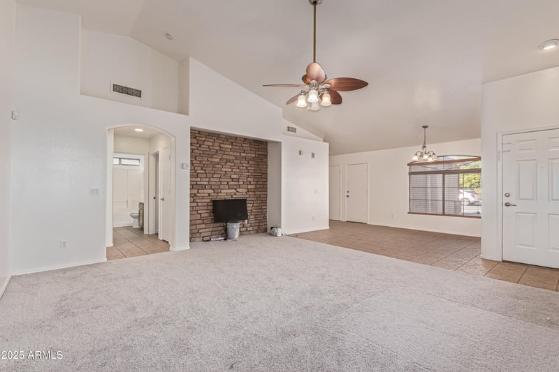 11413 Locust Ln, Avondale, AZ 85323