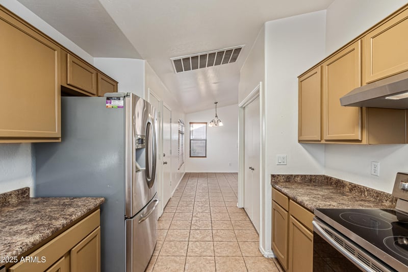 11413 Locust Ln, Avondale, AZ 85323