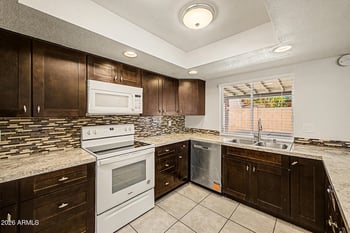 11413 N 56th Ave, Glendale, AZ 85304