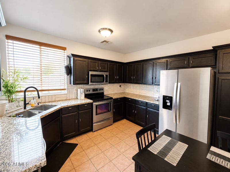 11414 Mohave St, Avondale, AZ 85323
