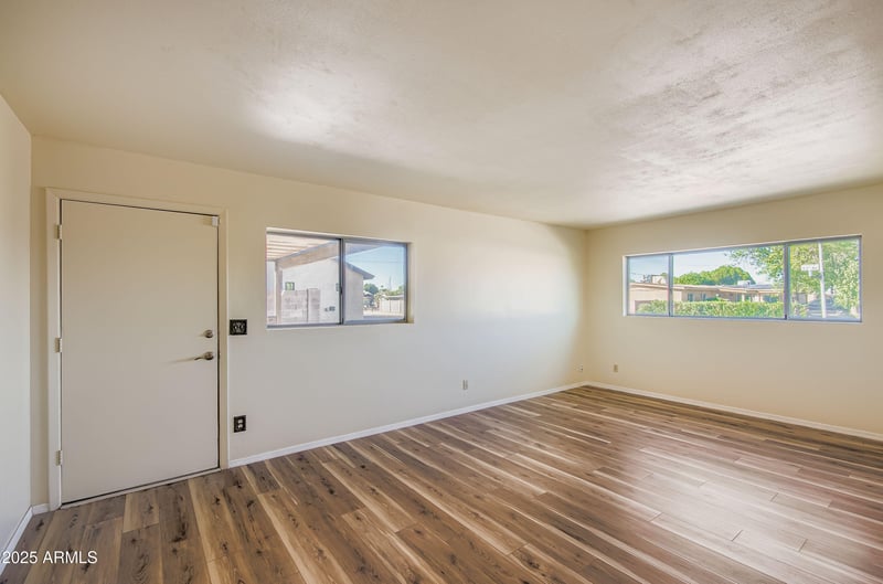 11417 33rd Ave, Phoenix, AZ 85029