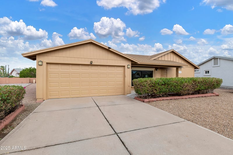 1142 81st Pl, Mesa, AZ 85208