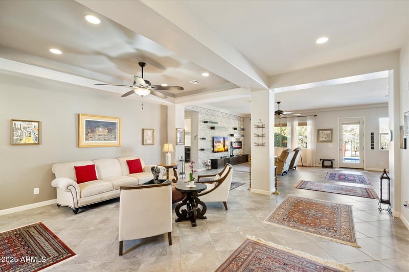 1142 Bajor St, Gilbert, AZ 85298