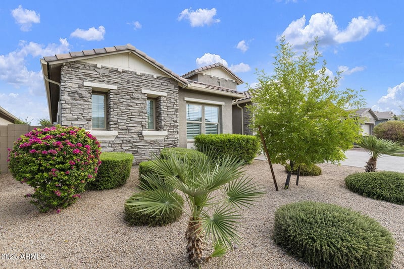 1142 Holland Park Dr, Gilbert, AZ 85297