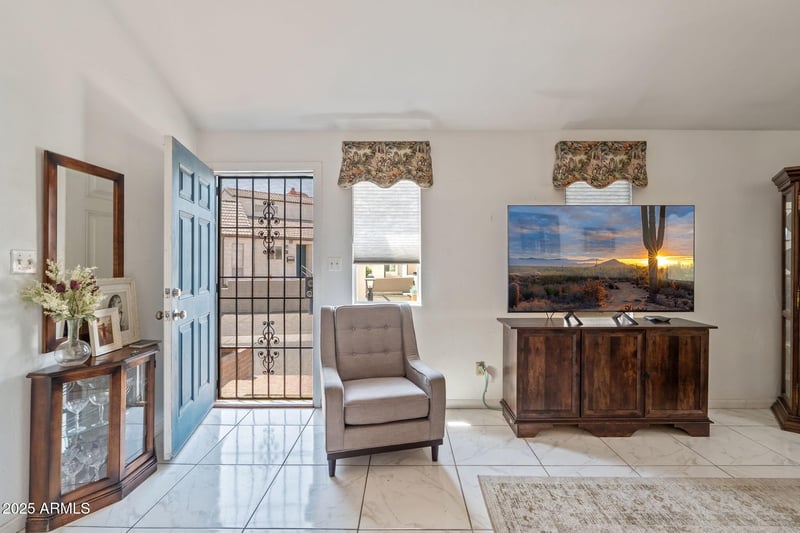 1142 Kaler Dr, Phoenix, AZ 85020