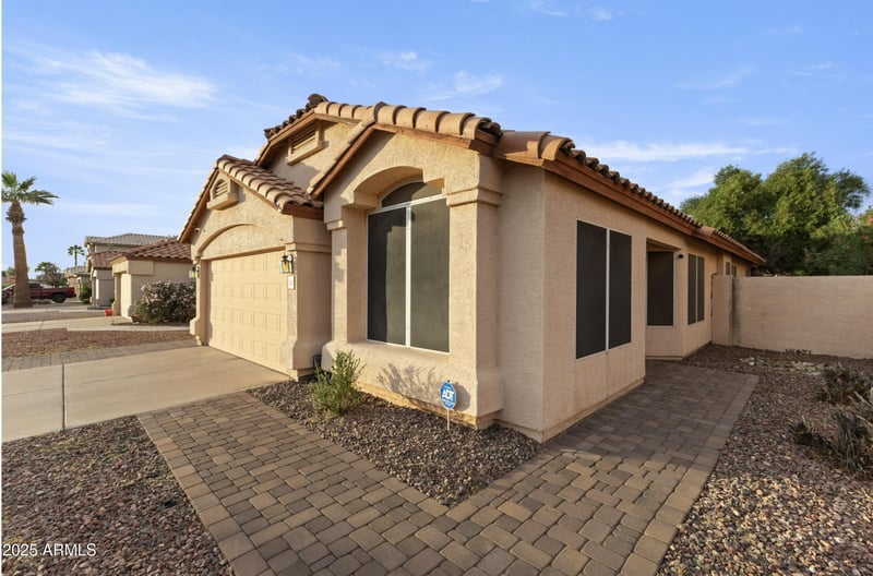 1142 Sparrow Dr, Chandler, AZ 85286