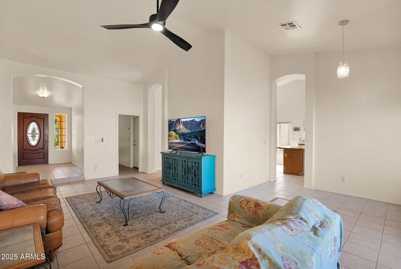 11420 44th St, Phoenix, AZ 85044