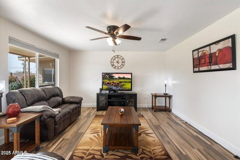 11421 Lakeshore Dr, Youngtown, AZ 85363