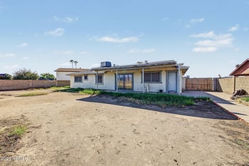 11423 N 51st Dr, Glendale, AZ 85304