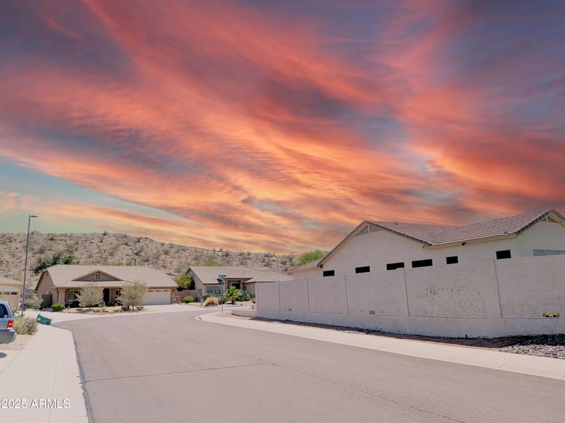 11424 Obispo Dr, Goodyear, AZ 85338
