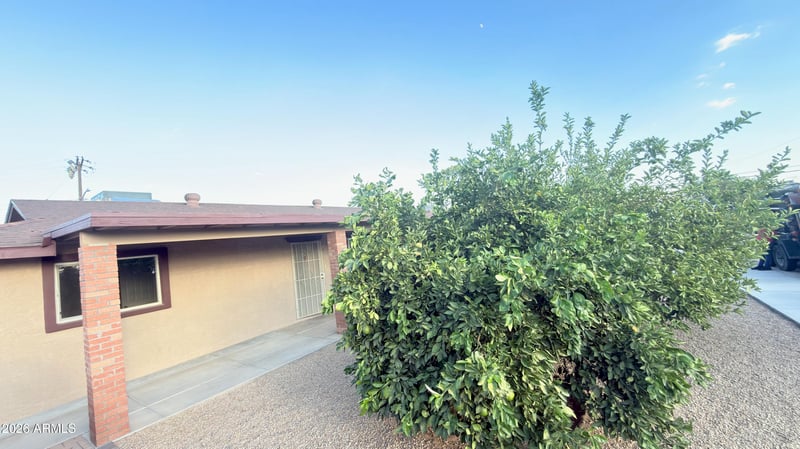 11427 N 112th Dr, Youngtown, AZ 85363