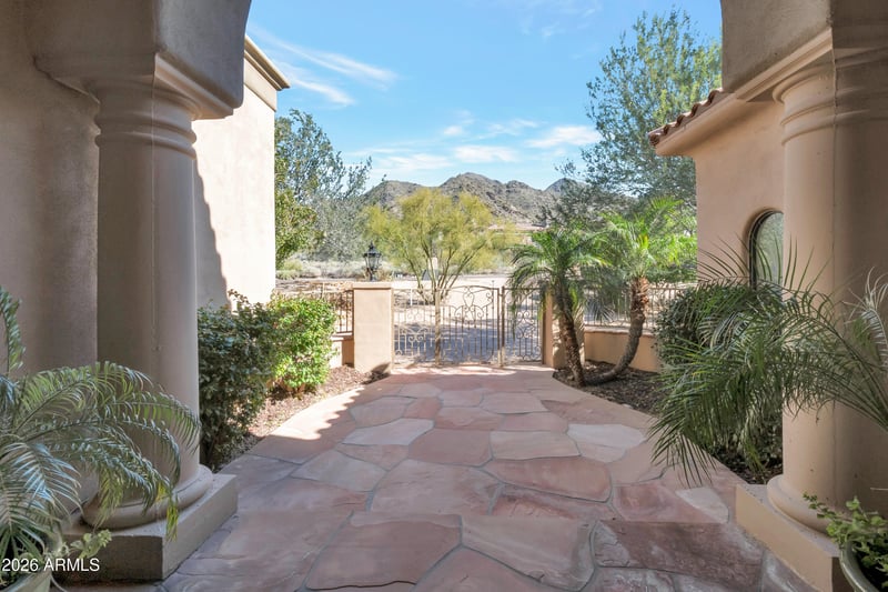 11429 Le Marche Dr, Scottsdale, AZ 85255