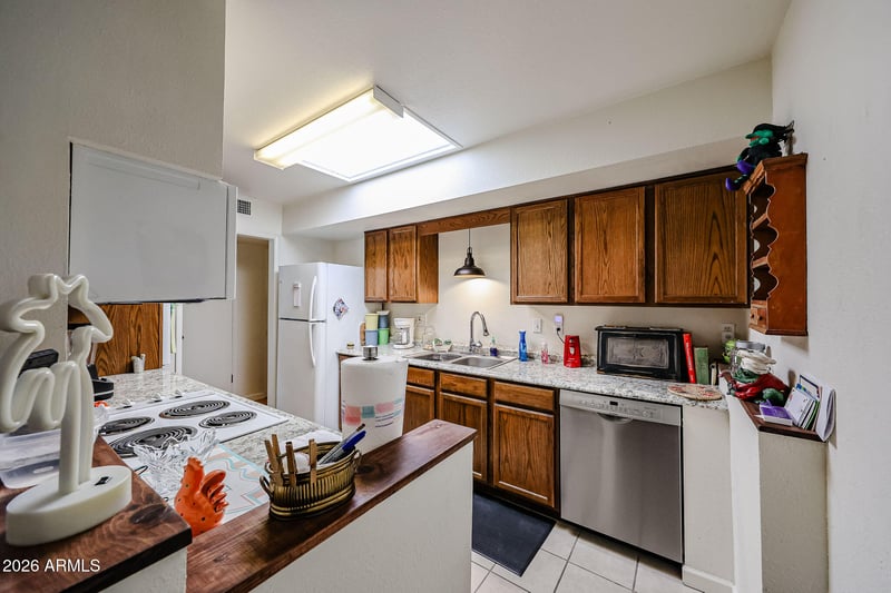 11439 N 107th Ave, Sun City, AZ 85351