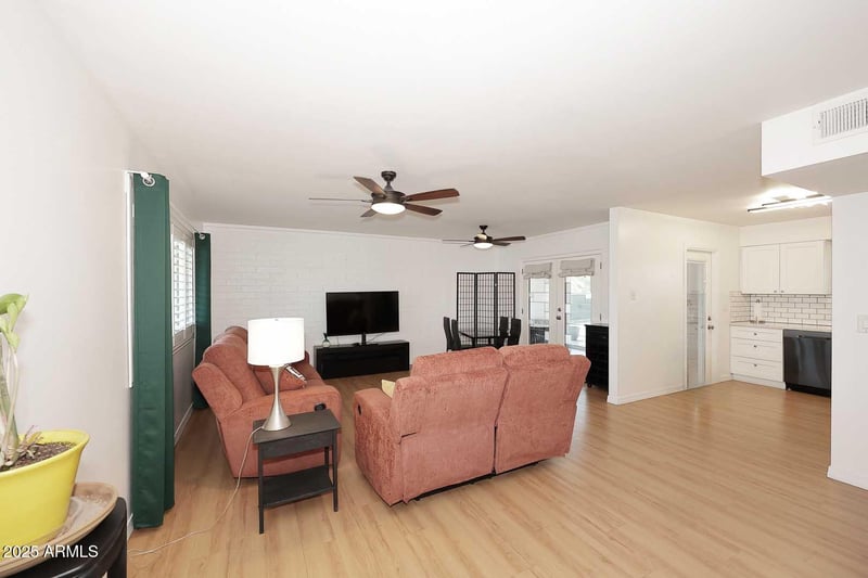 11442 Coggins Dr, Sun City, AZ 85351