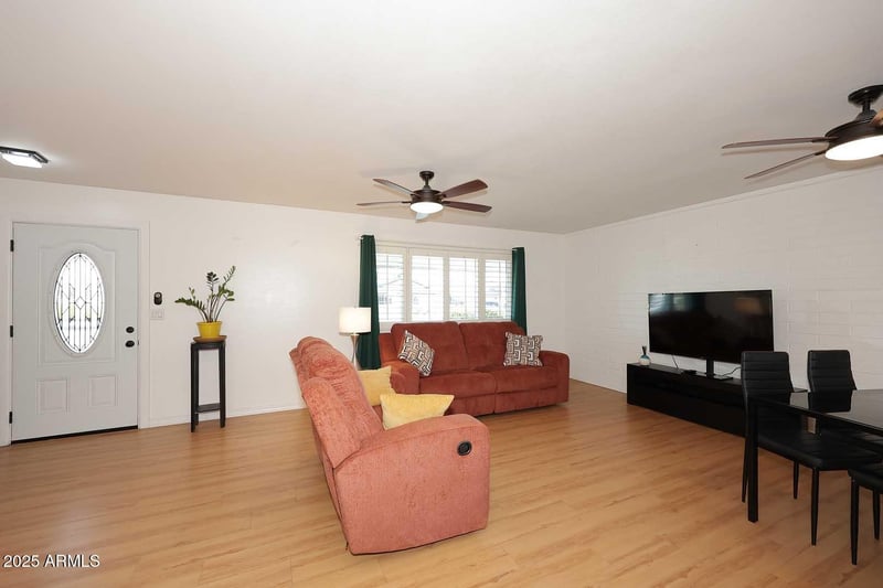 11442 Coggins Dr, Sun City, AZ 85351