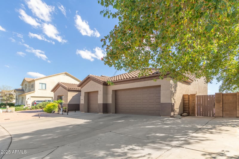 11443 Ellis St, Mesa, AZ 85207