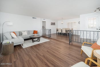 11445 Iroquois Dr, Phoenix, AZ 85044