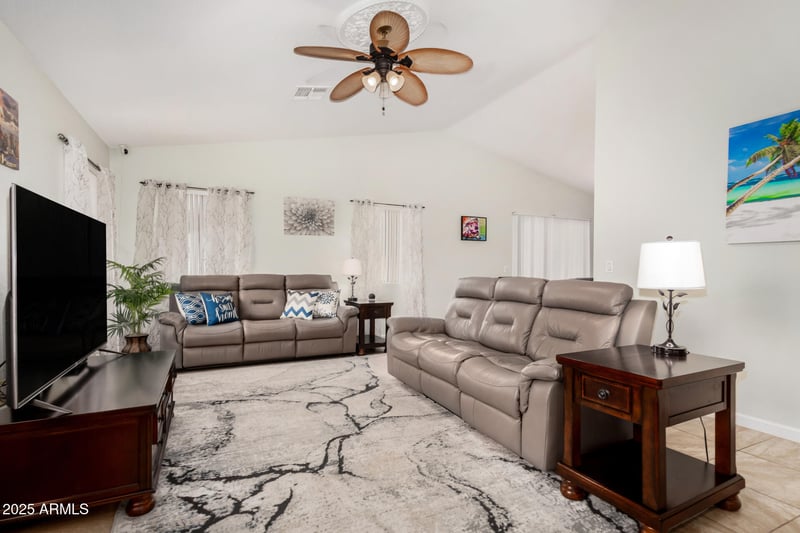 11446 Pinehollow Dr, Surprise, AZ 85378