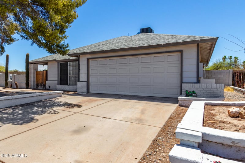1145 Carson Dr, Tempe, AZ 85282