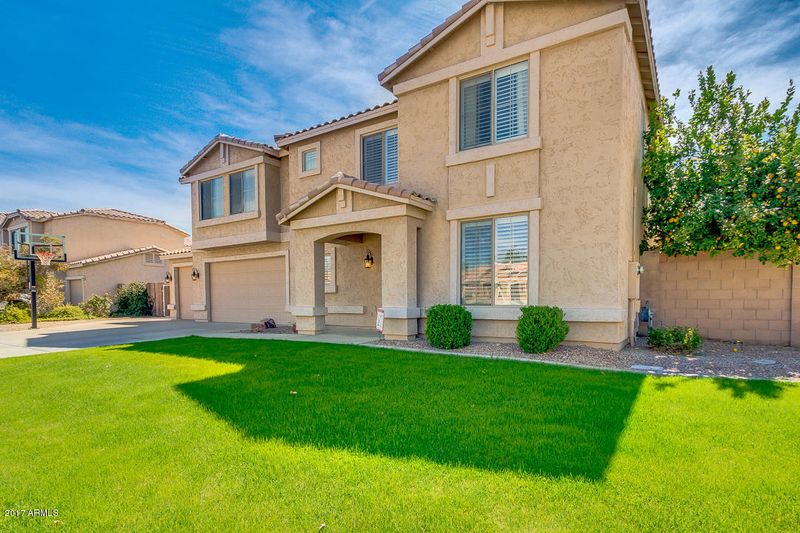 1145 E Crescent Ct, Chandler, AZ 85249