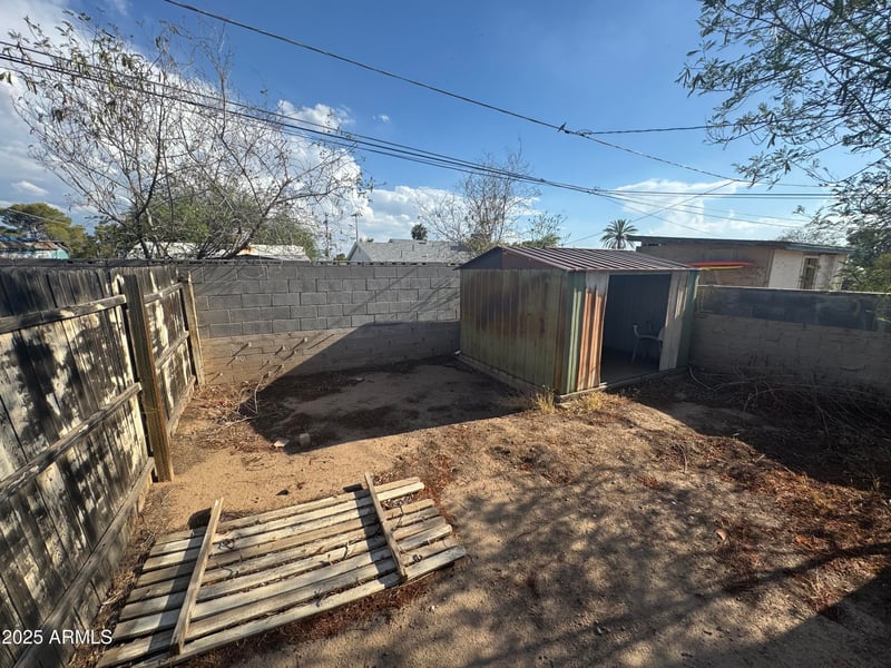 1145 Eva St, Phoenix, AZ 85020