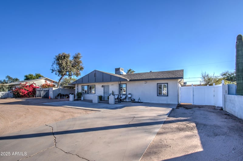 11451 Broadway Rd, Mesa, AZ 85208