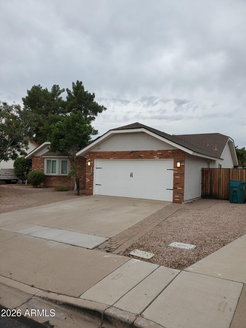 1146 Jensen St, Mesa, AZ 85203