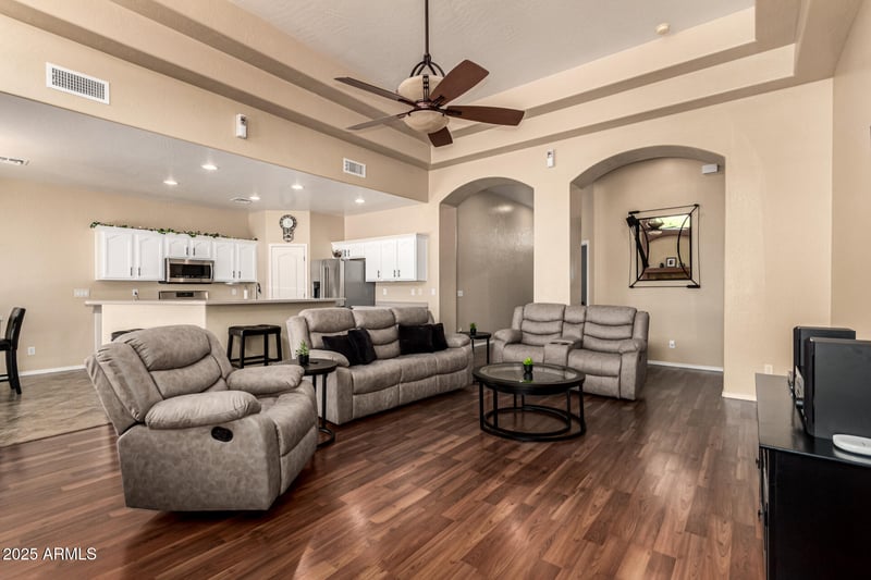 11460 Dartmouth St, Mesa, AZ 85207