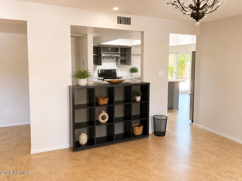 11460 S Pawnee Cir, Phoenix, AZ 85044
