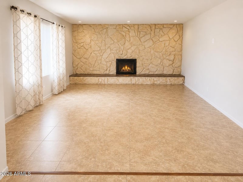 11460 S Pawnee Cir, Phoenix, AZ 85044