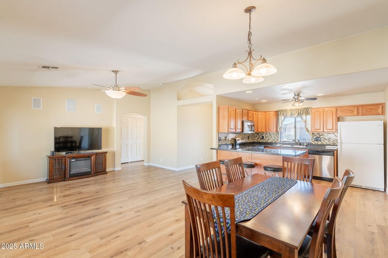 11466 Neville Ave, Mesa, AZ 85209