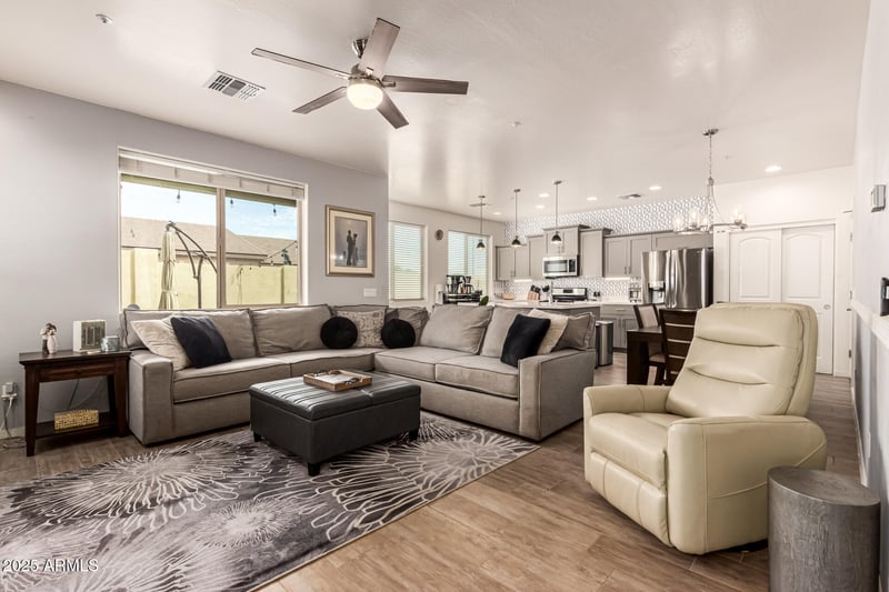 1147 86th Pl, Mesa, AZ 85207