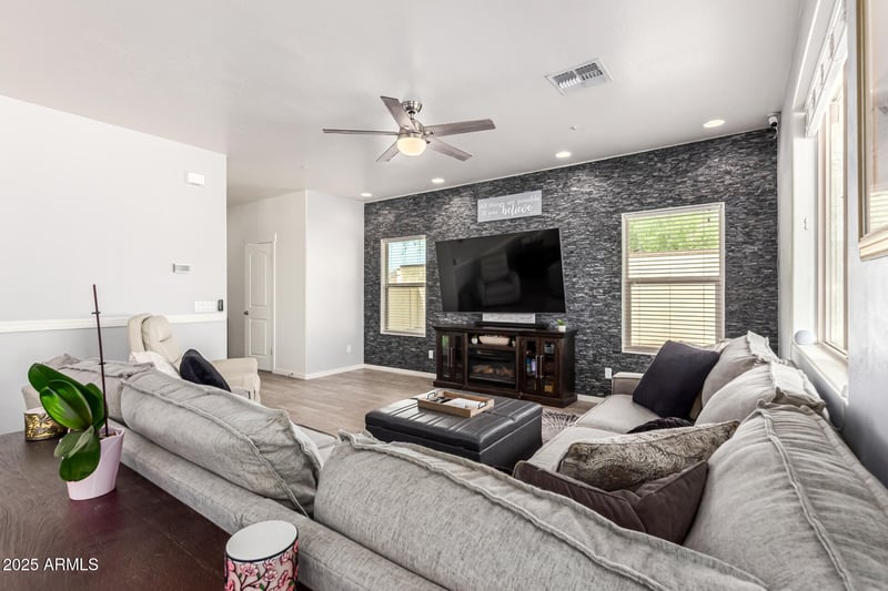 1147 86th Pl, Mesa, AZ 85207