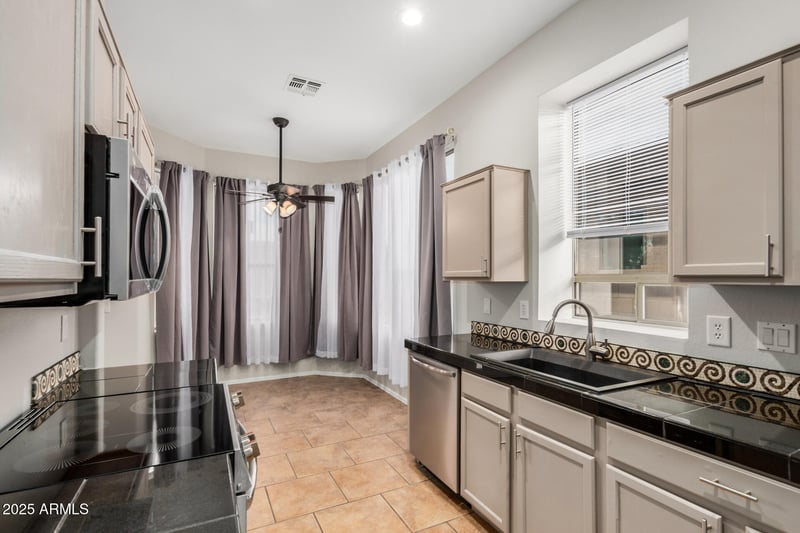 1147 Arroyo Ln, Gilbert, AZ 85234