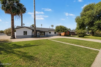 1147 Flynn Ln, Phoenix, AZ 85014