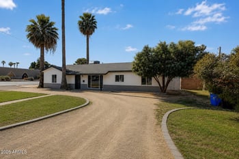 1147 Flynn Ln, Phoenix, AZ 85014