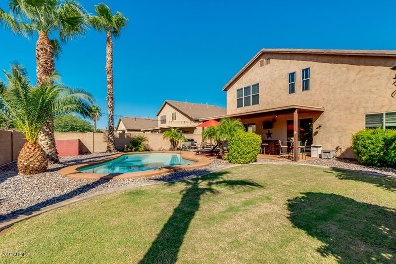 1147 E Leaf Rd, San Tan Valley, AZ 85140