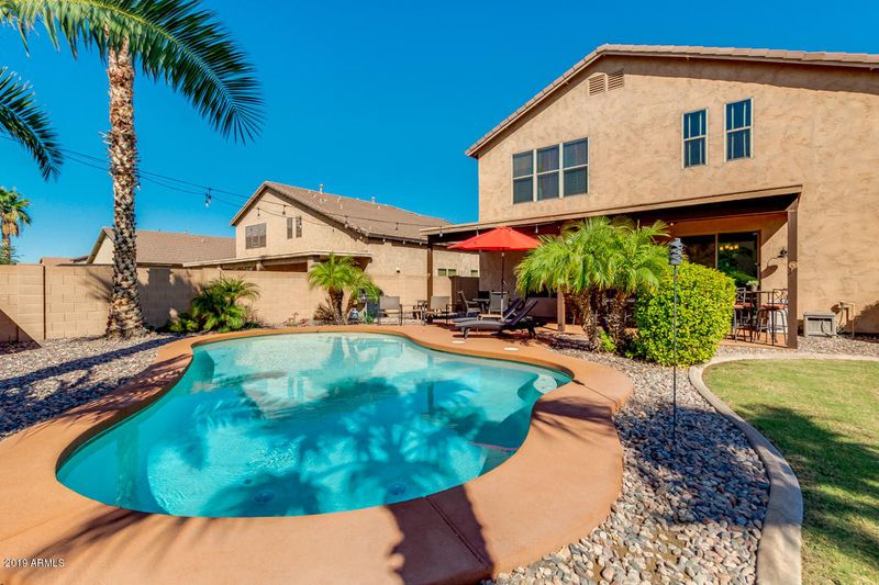 1147 E Leaf Rd, San Tan Valley, AZ 85140