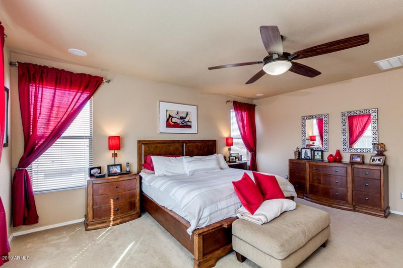 1147 E Leaf Rd, San Tan Valley, AZ 85140