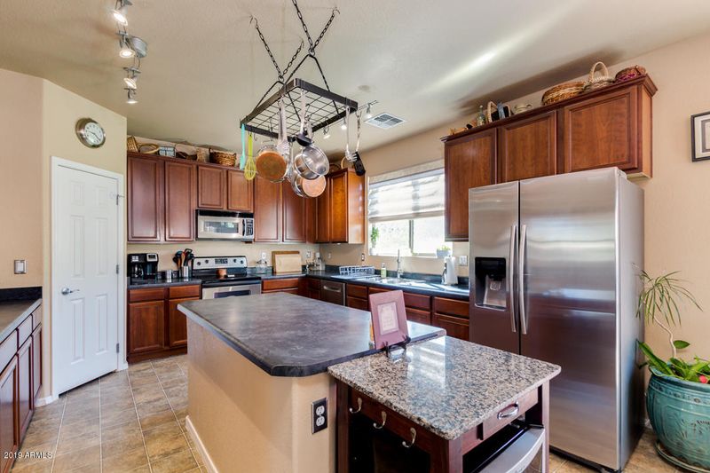 1147 E Leaf Rd, San Tan Valley, AZ 85140