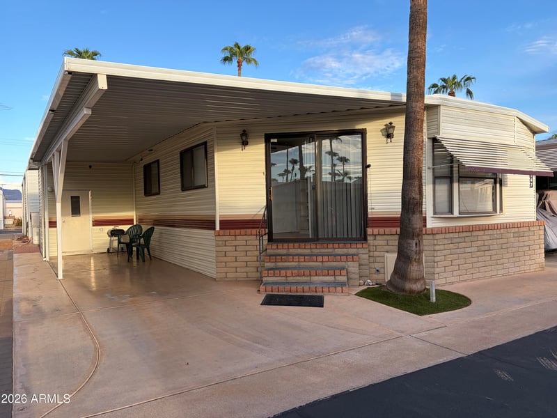 1147 S Sioux Dr, Apache Junction, AZ 85119