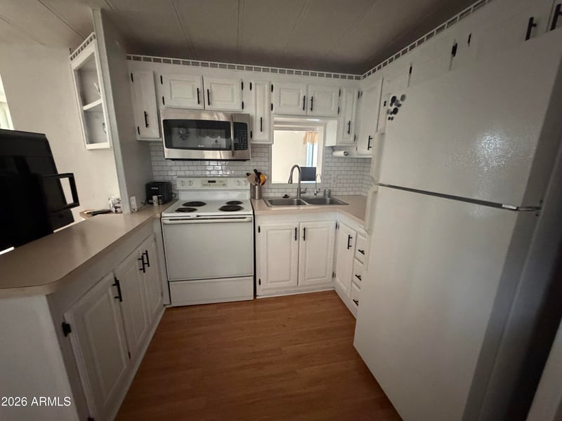 1147 S Sioux Dr, Apache Junction, AZ 85119