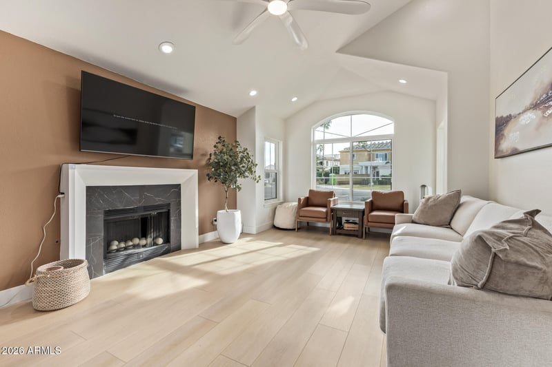 1148 N Date Palm Dr, Gilbert, AZ 85234