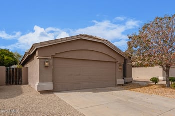 1148 Sierra St, Gilbert, AZ 85296